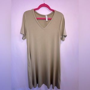 Zenana Premium Sage Green VNeck Flowy Shift Dress with Pockets- Size Medium